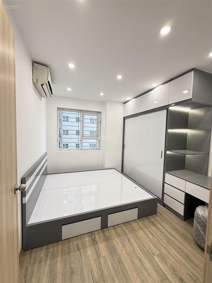 Bán chcc thanh hà 72m2 giá 3 tỉ  11 toà mới mặt đường