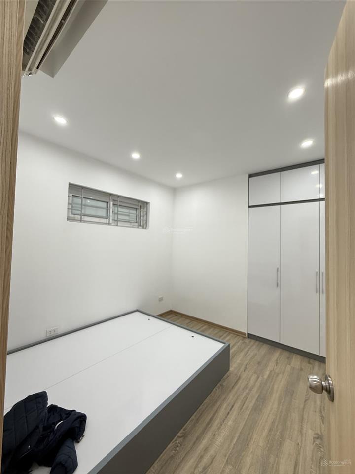 Bán chcc thanh hà 72m2 giá 3 tỉ  11 toà mới mặt đường