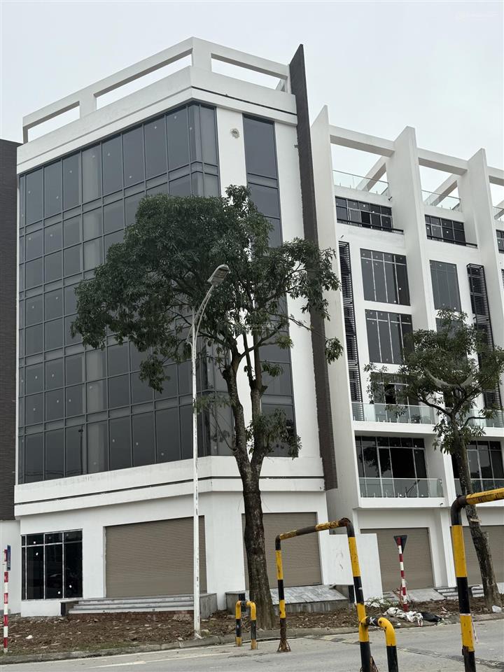 Cho thuê lk, bt hoàn thiện và thô 100300m2 kđt thanh hà. giá 6 triệu. có cả nhà hoàn thiện.