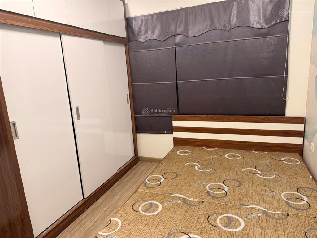 Cho thuê 2n1 full đồ sàn gỗ giá 7,5tr/tháng, vào luôn
