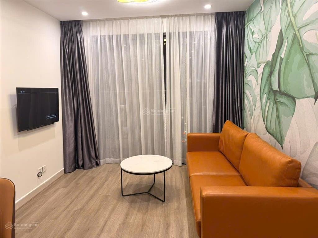 Cho thuê 2n1 full đồ sàn gỗ giá 7,5tr/tháng, vào luôn
