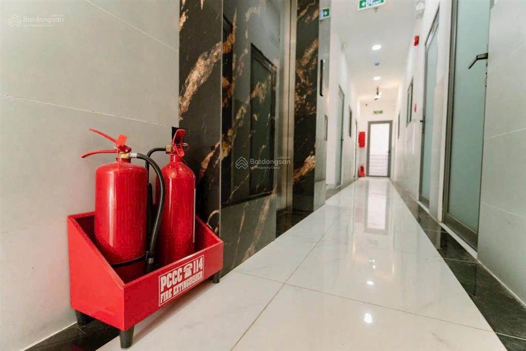 Toà nhà chdv 8 tầng 75 phòng, dt 8x25m đường 8m quang trung, thu 300tr/th giá 50 tỷ