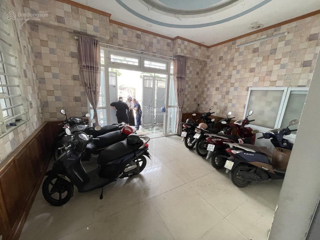 Biệt thự gò vấp ngang 8.3m, cho thuê chdv dòng tiền 70tr/th  đường quang trung 6m thông 12.x tỷ tl