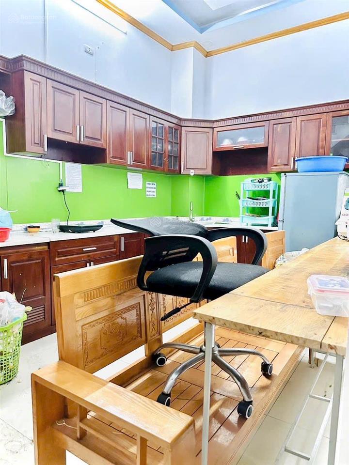 Biệt thự gò vấp ngang 8.3m, cho thuê chdv dòng tiền 70tr/th  đường quang trung 6m thông 12.x tỷ tl