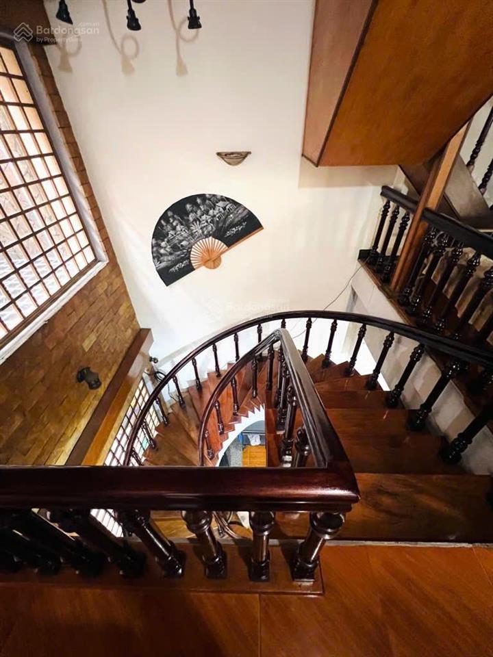 Định cư mỹ bán gấp biệt thự cổ mặt tiền kinh doanh phạm ngũ lão, ngang khủng 8m, 29 tỷ tl