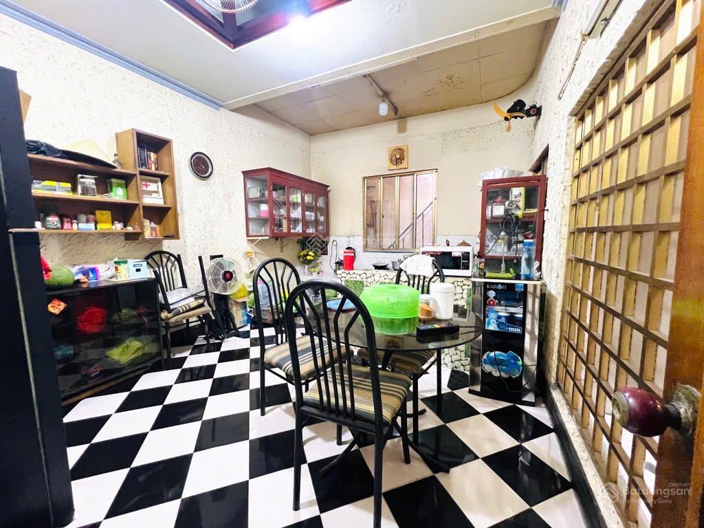 Định cư mỹ bán gấp biệt thự cổ mặt tiền kinh doanh phạm ngũ lão, ngang khủng 8m, 29 tỷ tl