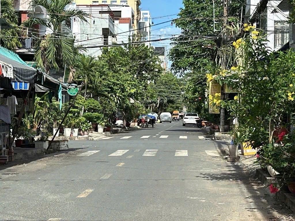 Biệt thự cổ 230m2, 14m x 17m, đường 12m thông có lề giá ngộp chỉ 21 tỷ tl