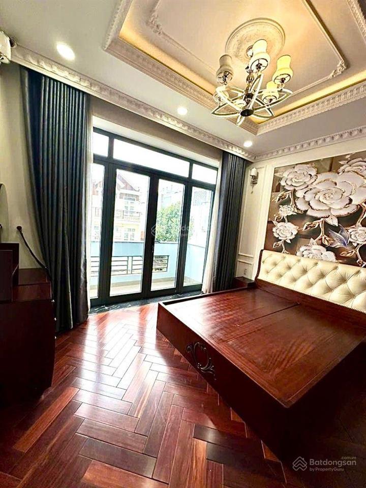 Villa căn góc  mặt tiền đường 12m gò vấp  120m2 ngang 7.6x17m  5 tầng full nt chỉ 16 tỷx