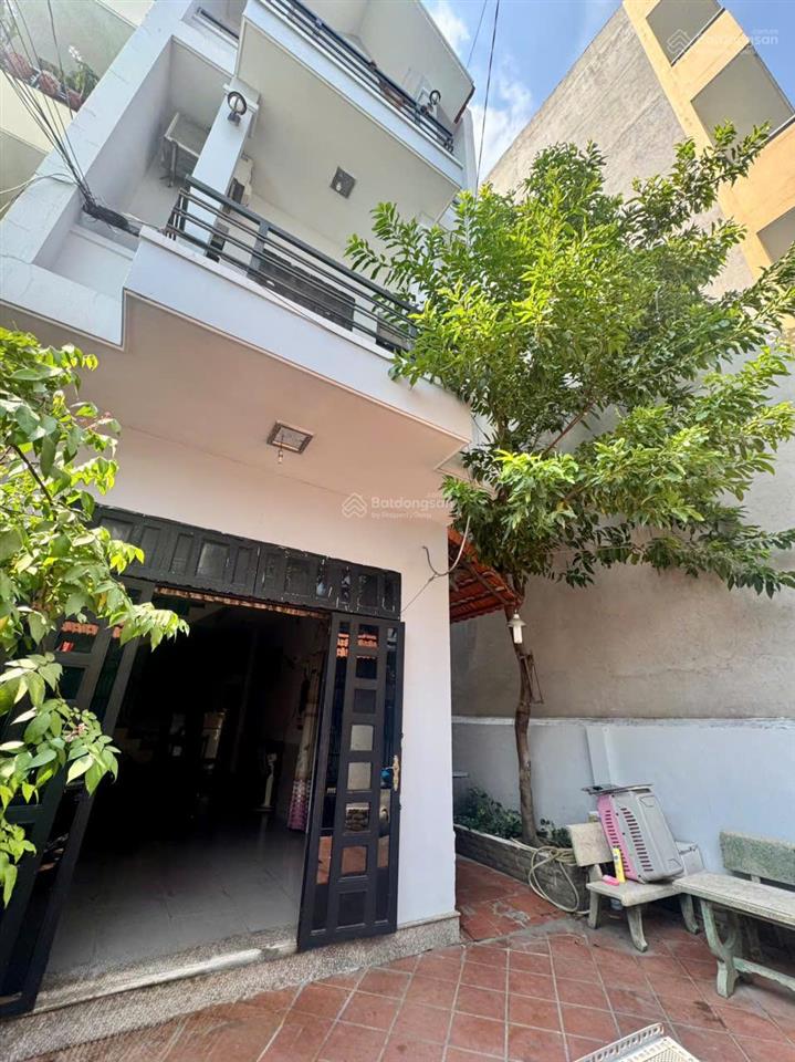 Bán gấp nhà biệt thự sân vườn 110m2 hẻm xe hơi phan huy ích gò vấp chỉ 9 tỷ 500 tl