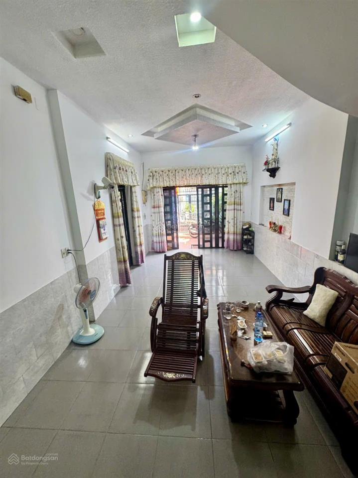 Bán gấp nhà biệt thự sân vườn 110m2 hẻm xe hơi phan huy ích gò vấp chỉ 9 tỷ 500 tl