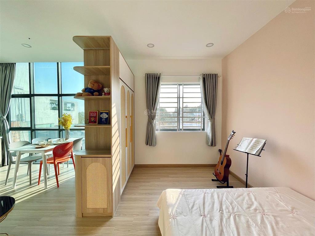 Bán tòa chdv cao cấp, ngang 6.4x18m, gần ga t3 sân bay 15p, thực thu 100tr/tháng chỉ hơn 21 tỷ tl