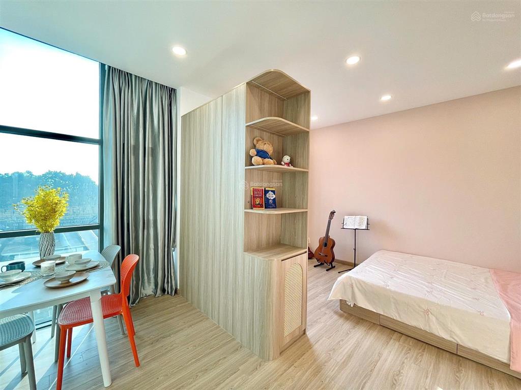 Bán tòa chdv cao cấp, ngang 6.4x18m, gần ga t3 sân bay 15p, thực thu 100tr/tháng chỉ hơn 21 tỷ tl