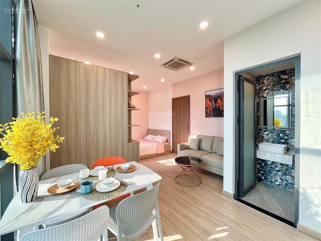 Bán tòa chdv cao cấp, ngang 6.4x18m, gần ga t3 sân bay 15p, thực thu 100tr/tháng chỉ hơn 21 tỷ tl