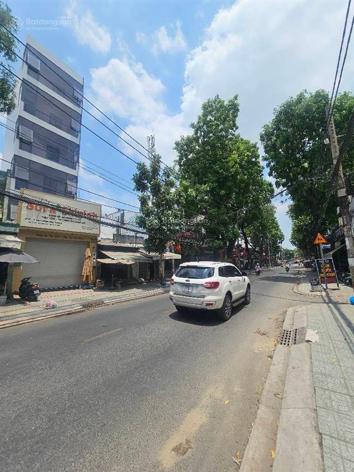 Bán tòa chdv cao cấp, ngang 6.4x18m, gần ga t3 sân bay 15p, thực thu 100tr/tháng chỉ hơn 21 tỷ tl