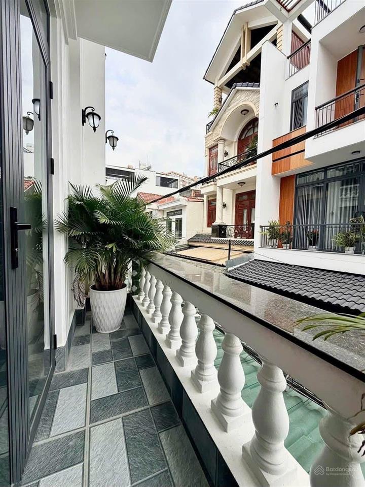 Nhà đẹp gò vấp, 64m² có thang máy, hxh gần quang trung chỉ 8 tỷ xíu