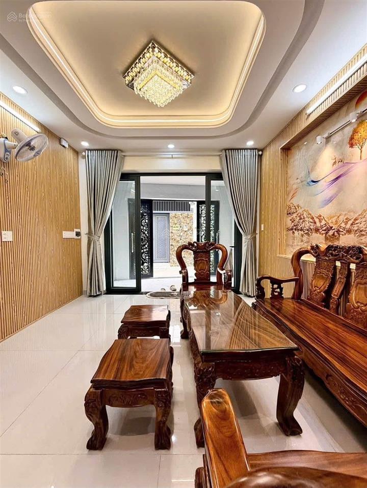 Nhà đẹp gò vấp, 64m² có thang máy, hxh gần quang trung chỉ 8 tỷ xíu