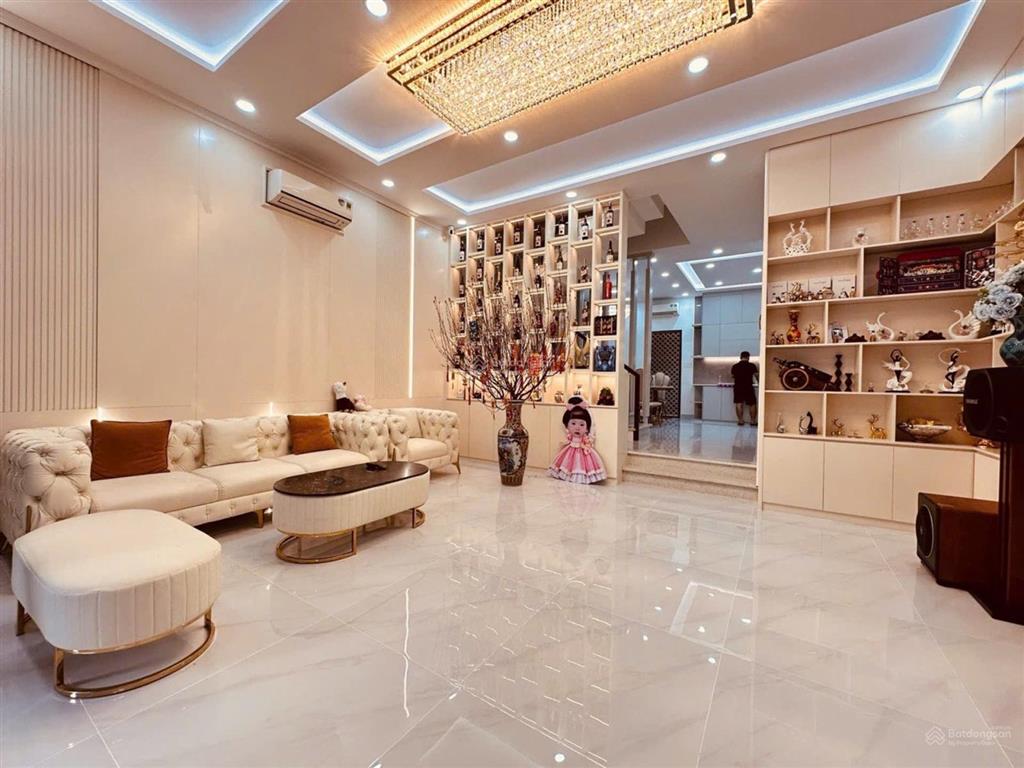 Biệt thự mini ngay cv làng hoa gò vấp, dt 6x20m xe tải thông chỉ 18 tỷ tl