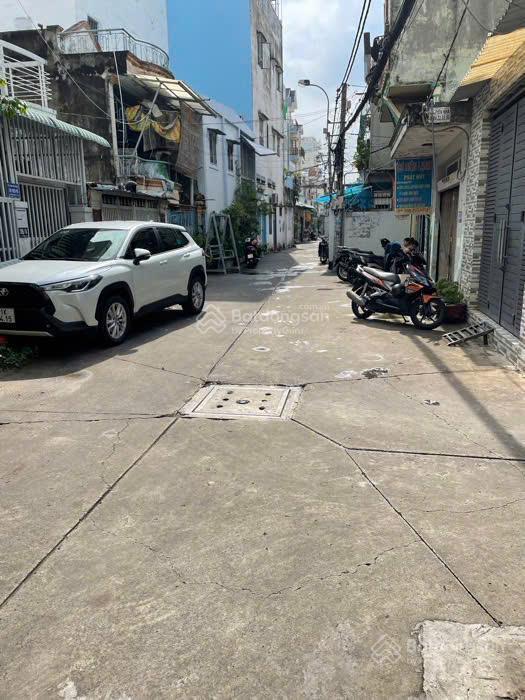 Bán nhà tân bình 75m² 4 tầng ngang 5m hẻm xe hơi ngủ nhà giá 9 tỷ còn bớt