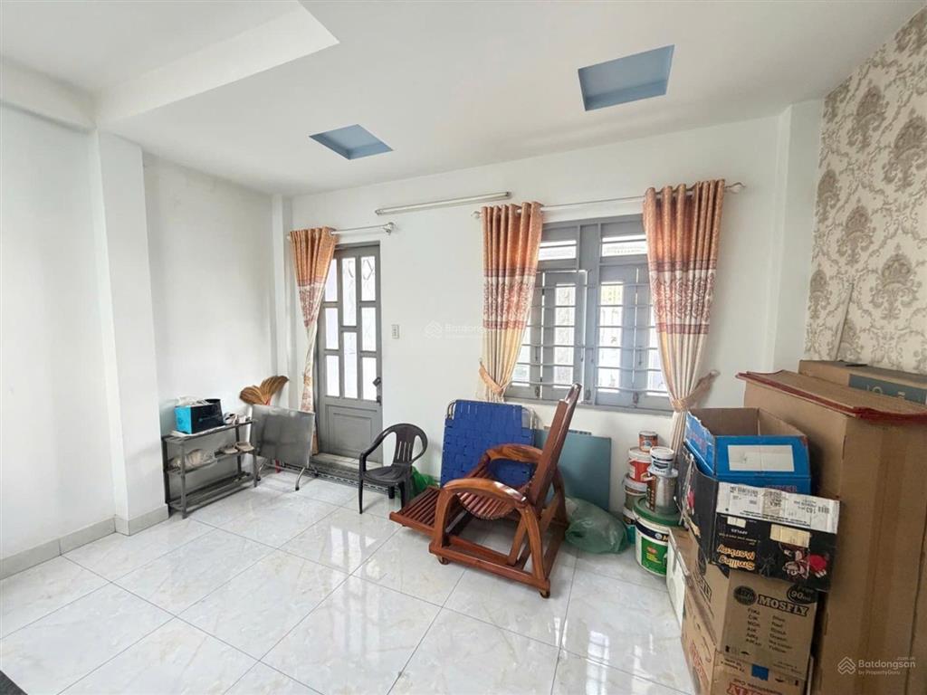 Bán nhà tân bình 75m² 4 tầng ngang 5m hẻm xe hơi ngủ nhà giá 9 tỷ còn bớt