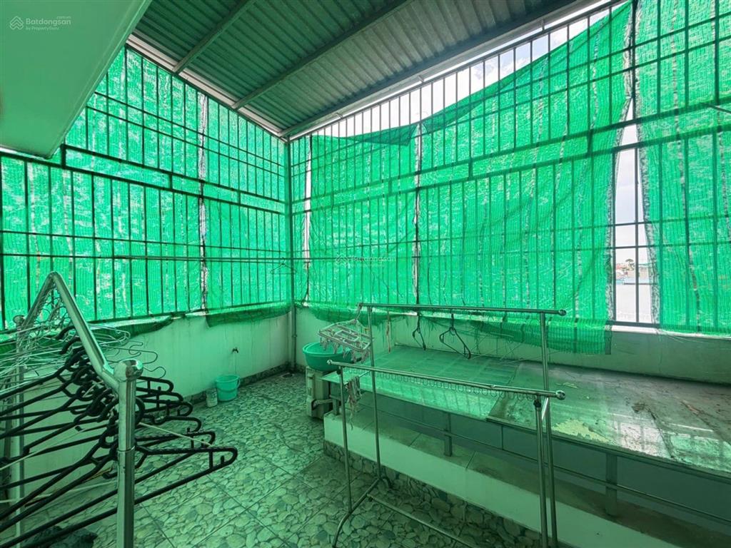 Bán nhà tân bình 75m² 4 tầng ngang 5m hẻm xe hơi ngủ nhà giá 9 tỷ còn bớt