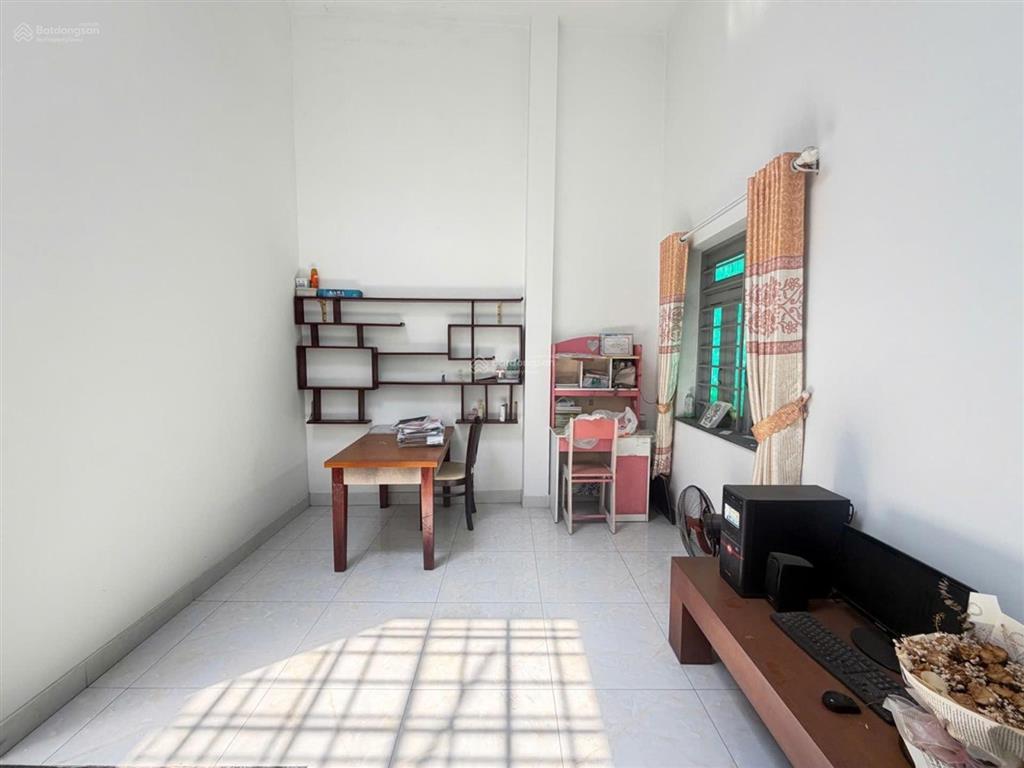 Bán nhà tân bình 75m² 4 tầng ngang 5m hẻm xe hơi ngủ nhà giá 9 tỷ còn bớt