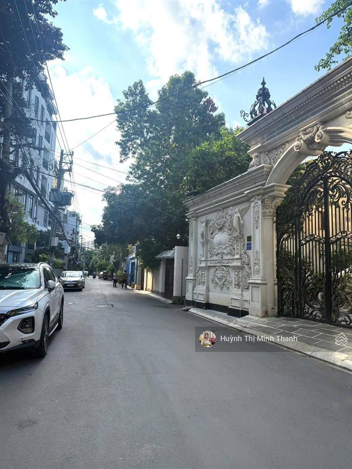 Biệt thự châu âu đẳng cấp, 396m2 hầm 5 tầng, thang máy hồ bơi sân vườn full nội thất chỉ 66 tỷ tl
