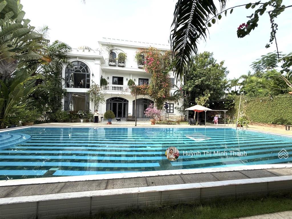 Biệt thự hóc môn, sân vườn đẳng cấp 3500m2, mặt tiền p. đông thạnh chỉ 69 tỷ tl