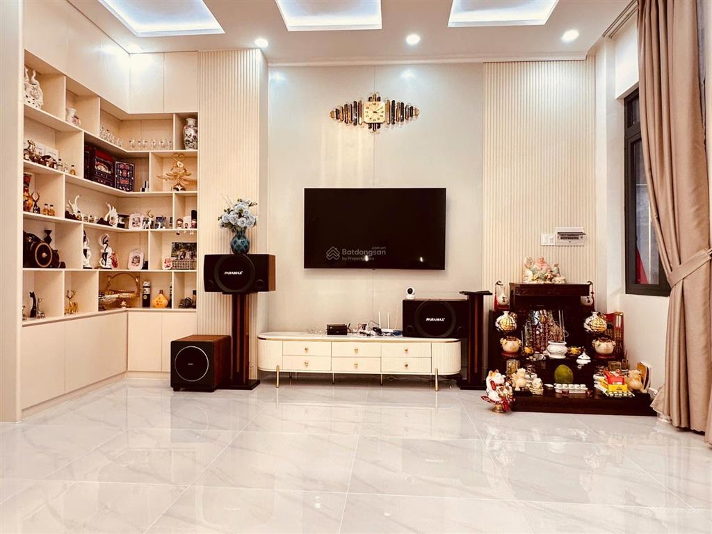 Gấp bán biệt thự mini 4 tầng có thang máy  6 x 18m vuông  xe tải quang trung gò vấp, 16.5 tỷ tl