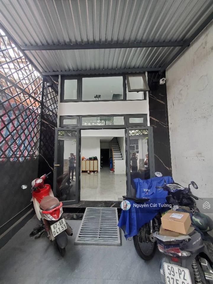 Bán nhà hẻm oto 6m ngay đại học hutech  nguyễn gia trí nối dài. 6 tầng, thang máy, chdv 65tr/tháng