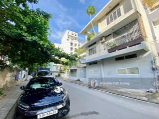Bán nhà ngay đại học hutech, 90m2, oto ngủ trong nhà, 4.2x22m, 2 tầng, tiện xây mới 5 tầng.