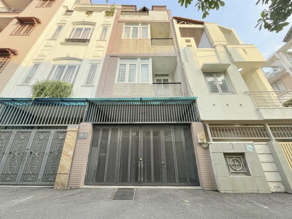 Bán nhà cách mặt tiền hoàng hoa thám chỉ 20m. ngang 4 x 14m (53m2). btct 4 tầng. hẻm oto thông