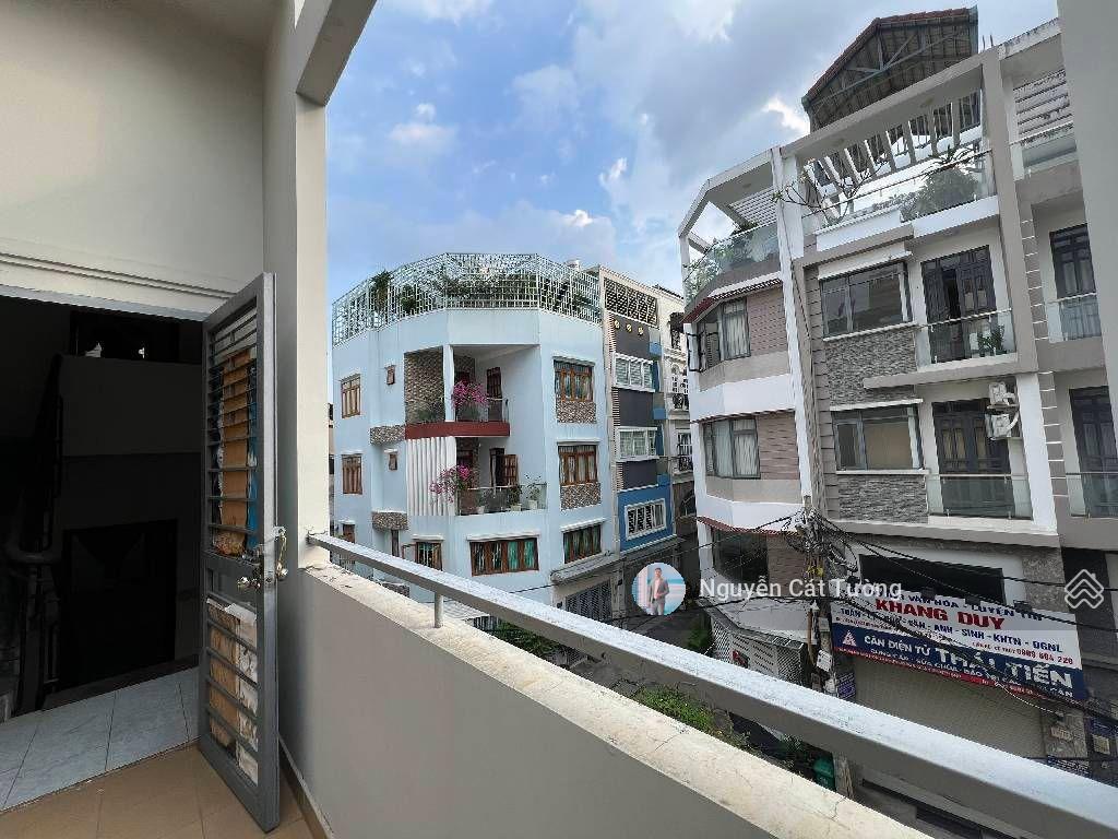 Bán nhà cách mặt tiền hoàng hoa thám chỉ 20m. ngang 4 x 14m (53m2). btct 4 tầng. hẻm oto thông