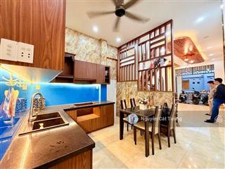 Bán nhà ngay phan đăng lưu, 50m2, 2 tầng btct, nhà mới gần mặt tiền, tặng full nội thất.