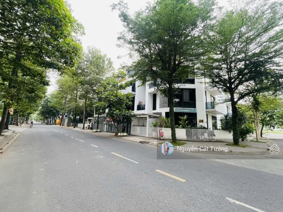 Bán đất khu đô thị cát lái, 5x22m (110m2), đường 12m, xây dựng tự do, nhỉnh 75tr/m2.