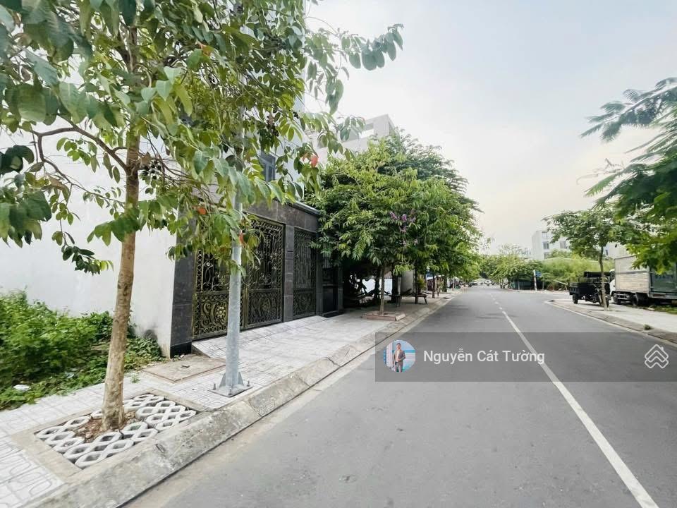 Bán đất khu đô thị cát lái, 5x22m (110m2), đường 12m, xây dựng tự do, nhỉnh 75tr/m2.