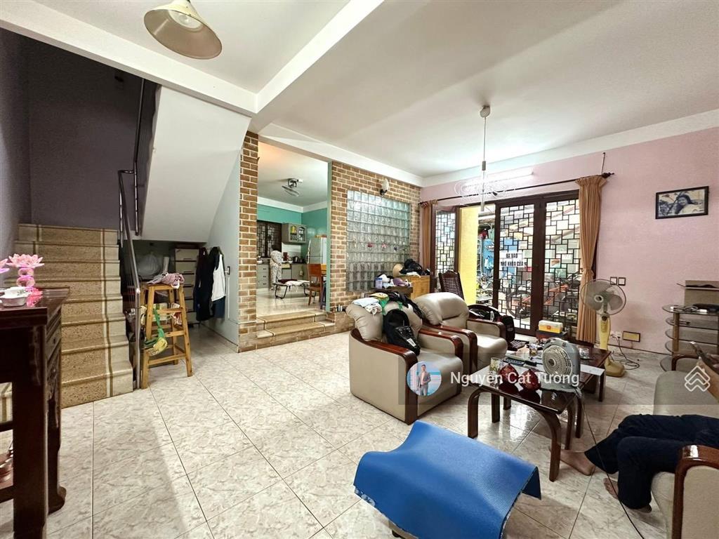 Bán nhà mt phùng văn cung 160m2 cn đủ xây mới hầm + 12 tầng  mt giá ngang hẻm oto ~200tr/m2..