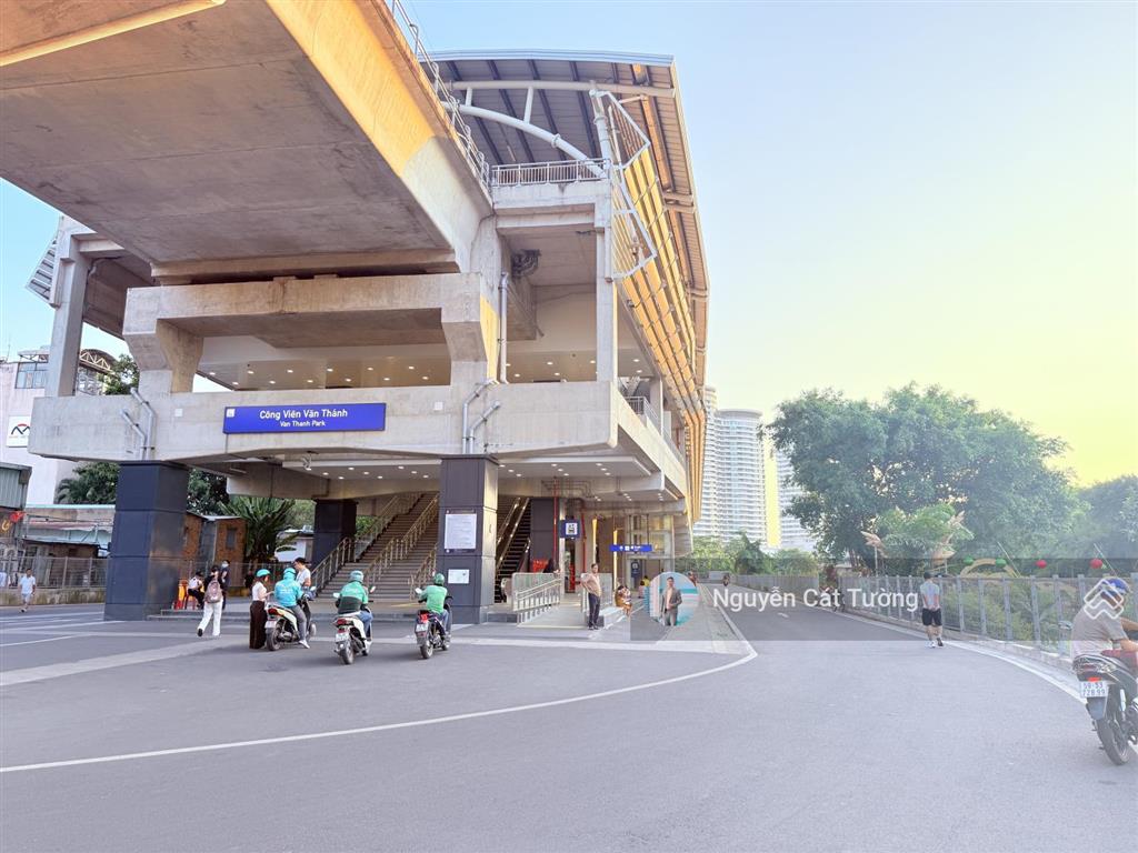 Đường 8m ngay metro văn thánh, ngang 7m x24m. gpxd hầm+7 tầng, cách thủ thiêm 500m. dòng tiền khủng