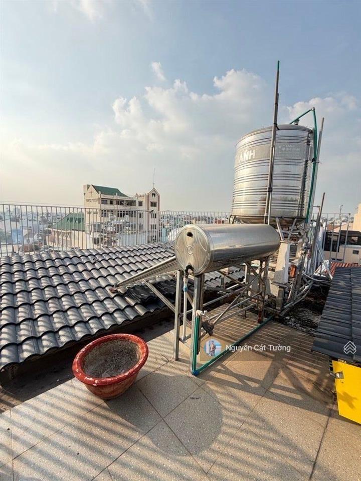 Bán nhà 5 tầng, đường oto 6m, gần công viên gia định 300m, chủ ngộp gấp bán.