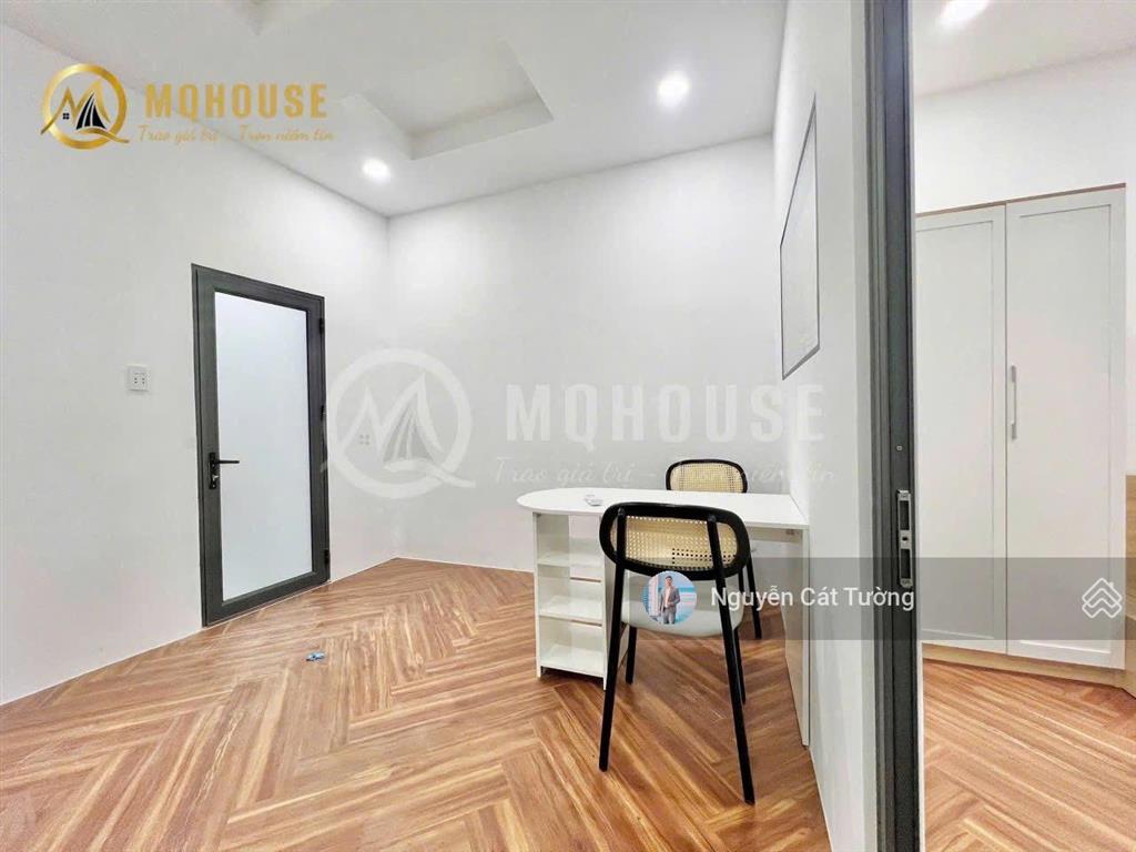 Căn phòng 1pn, 45m2, full nội thất, giặt riêng, ngay ngã tư hàng xanh