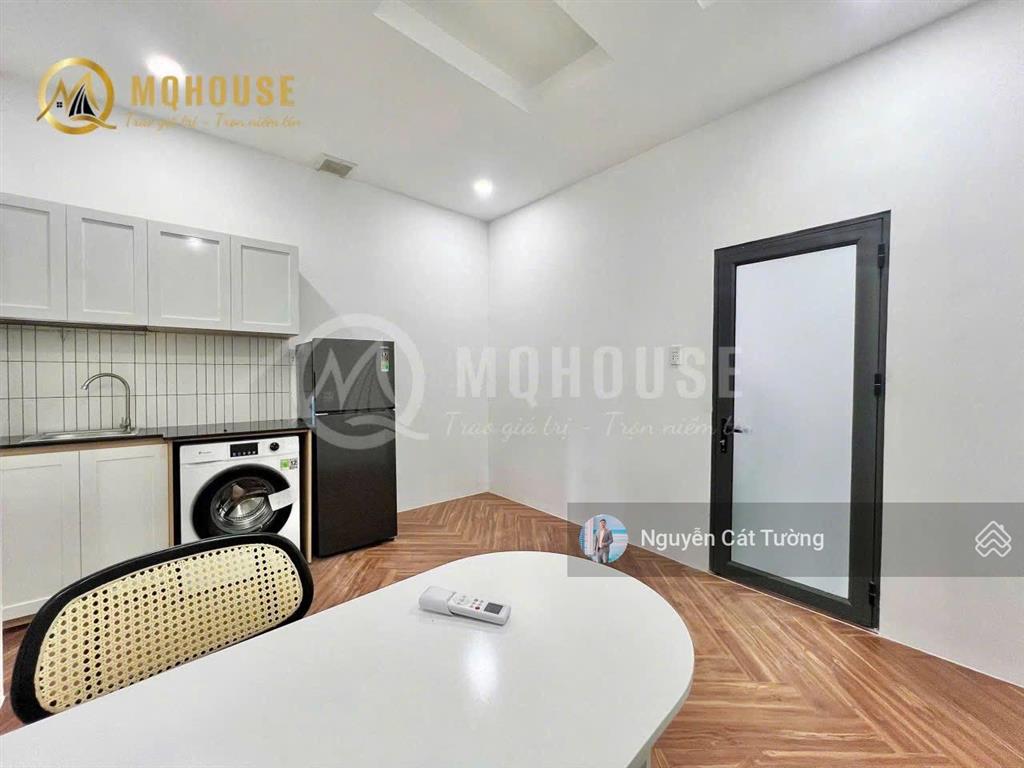 Căn phòng 1pn, 45m2, full nội thất, giặt riêng, ngay ngã tư hàng xanh