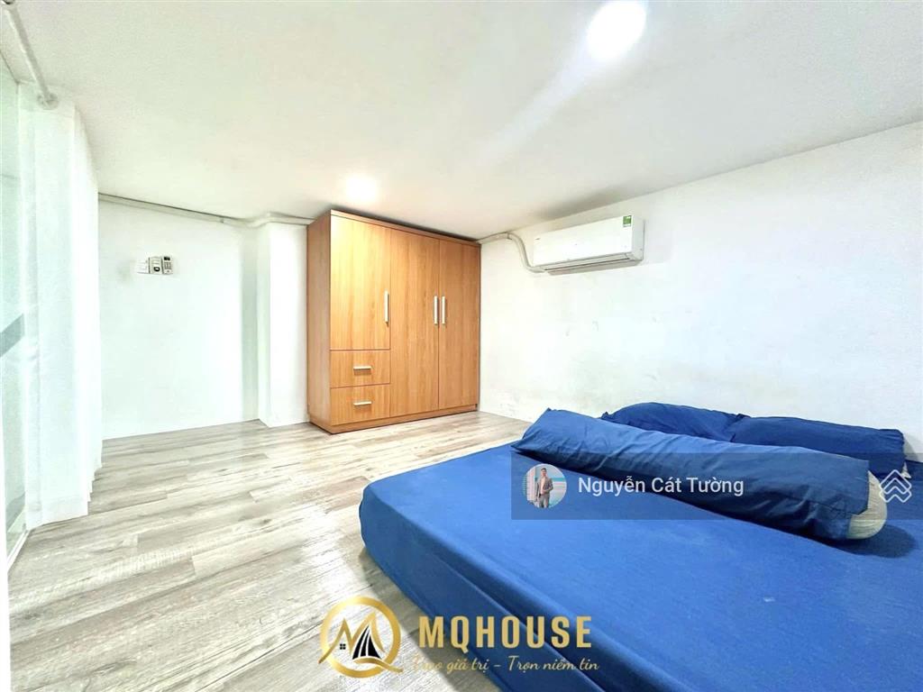 Duplex 70m2, ở được 5 người + 5 xe, ngay giáp quận 1, gác cao 2m, gần các trường đại học