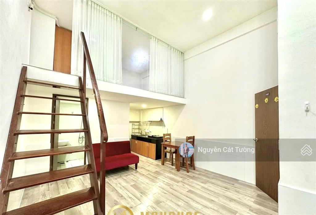 Duplex 70m2, ở được 5 người + 5 xe, ngay giáp quận 1, gác cao 2m, gần các trường đại học