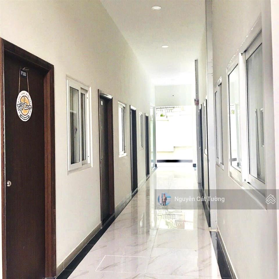 Duplex 70m2, ở được 5 người + 5 xe, ngay giáp quận 1, gác cao 2m, gần các trường đại học