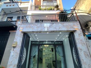 Bán nhà tại hùng vương, 2,1 tỷ, 61m2, q5, nhà đẹp, sẳn hd thuê 12tr/thang, sổ chuẩn chỉnh