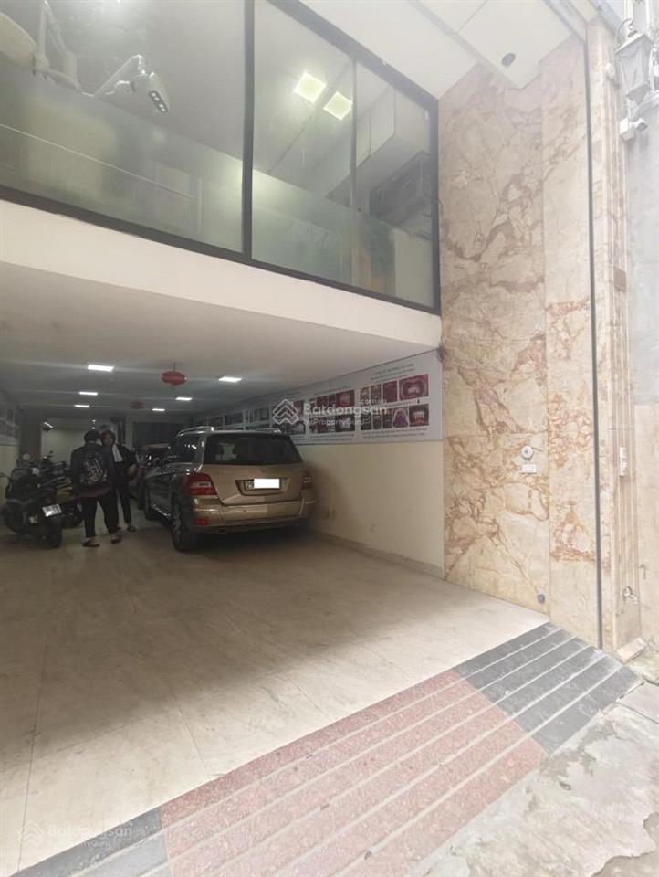 Bán nhà phố minh khai, 105m, 7 tầng, mặt tiền 6.1m, thang máy, ô tô tránh, ở, kd, vp, giá tốt