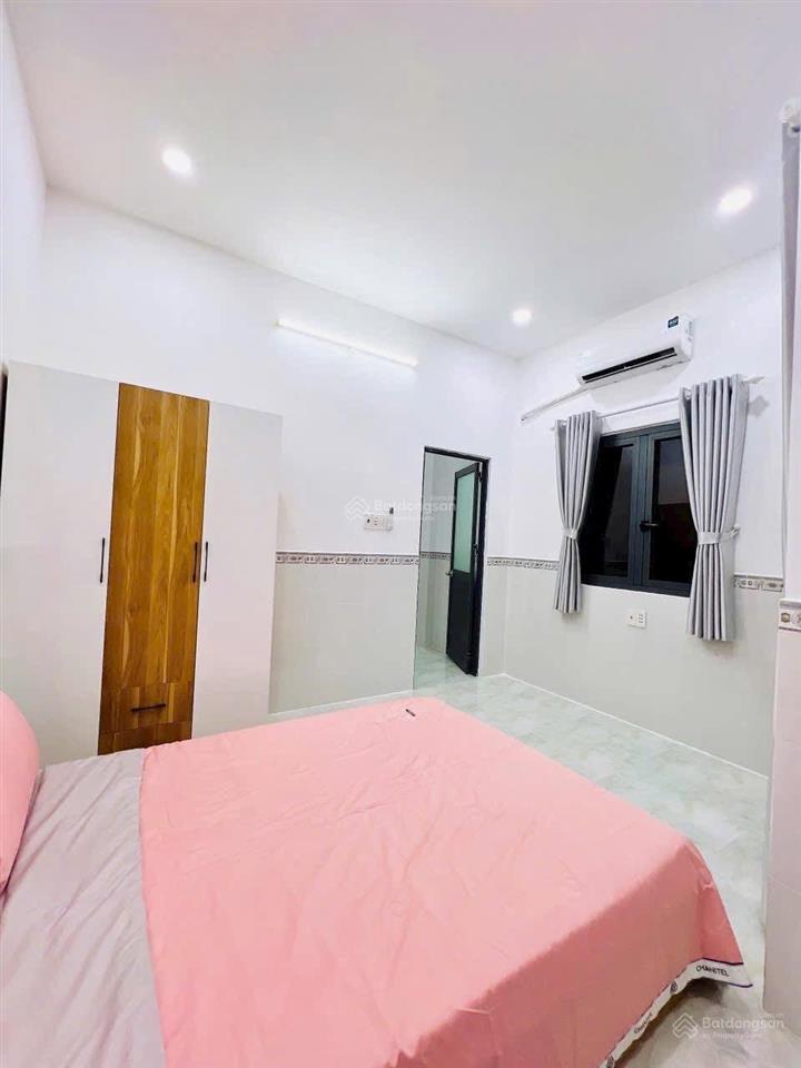 Sắp đi nước ngoài bán nhà đường nhất chi mai  tân bình / giá bán 3 tỷ 390 (sổ hồng riêng)