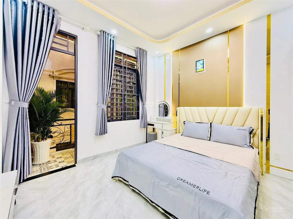 Sở hữu ngay căn nhà cạnh chợ phạm văn hai  quận tân bình / giá 3 tỷ 290 (60,2m2)