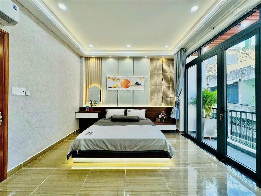 Cô chú sáu cần ra gấp giá 8tỷ5 nhà tại đặng văn ngữ, phú nhuận  sổ sẵn sang tên ngay 2 tầng