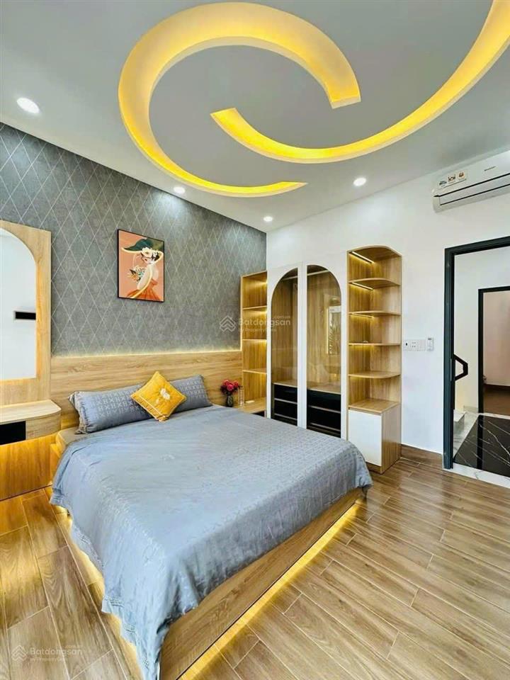 Cô chú sáu cần ra gấp giá 8tỷ5 nhà tại đặng văn ngữ, phú nhuận  sổ sẵn sang tên ngay 2 tầng