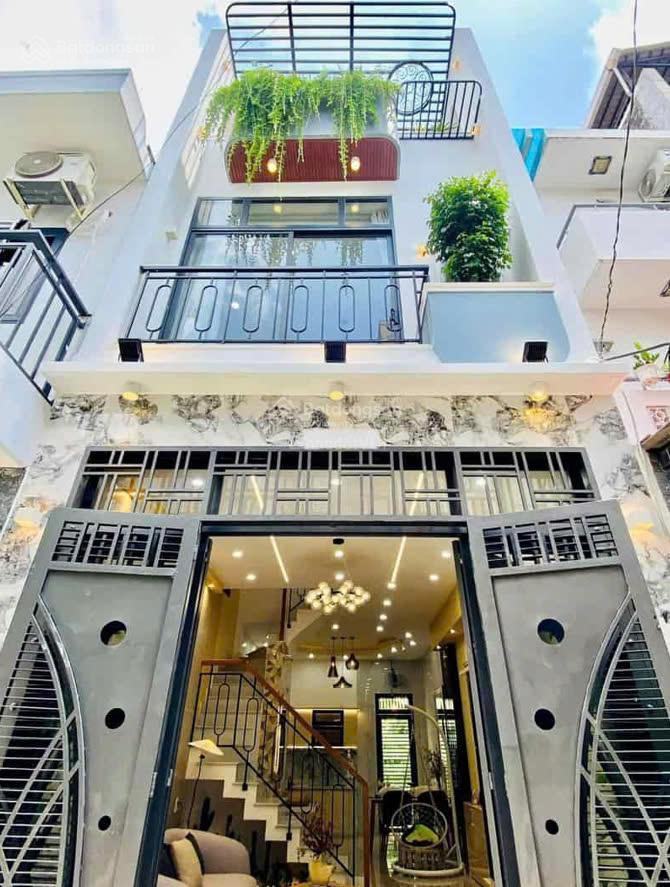 Chính chủ đi mỹ cần bán giá 3tỷ150, huỳnh tịnh của, q3, (4x13,8), 4pn, 4wc  nhà mới  sổ chính chủ